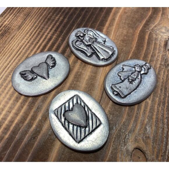 4 - Basic Spirit Canadian Pewter Tokens Angel Heart Believe Protection - Picture 5 of 5